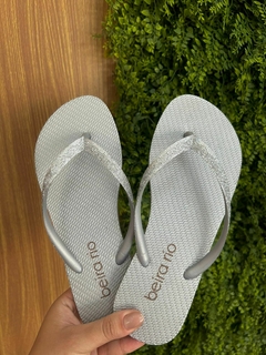 Chinelo Fem Beira Rio Glitter Prata - comprar online