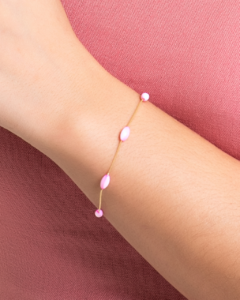 Pulseira madrepérolas barril rosa espaçadas