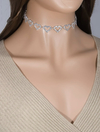 Choker de corações cravejados