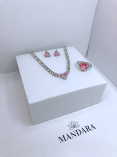 Conjunto com pedra de coração rosa e strass - comprar online