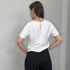 Blusa viscolinho off white - comprar online