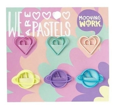 PAPER CLIPS PASTEL CON FORMA MOOVING