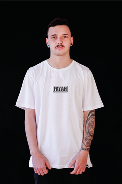 CAMISETA FAYAH CLASSIC BRANCA - comprar online