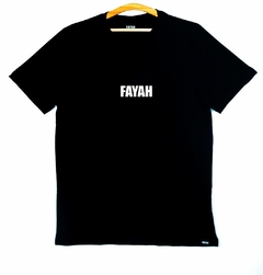 CAMISETA FAYAH PRETA na internet