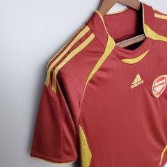 CAMISA ARSENAL TEAMGEIST 21/22 RELEASE 2006 na internet