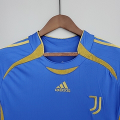 CAMISA JUVENTUS TEAMGEIST 21/22 RELEASE 2006 - comprar online