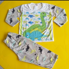 Pijama de calça Dinossauro na internet