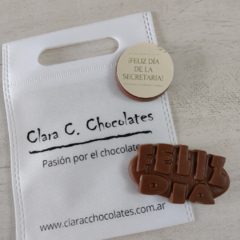 Tableta feliz día + medallón - Clara C Chocolates