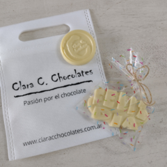 Tableta feliz día + medallón - Clara C Chocolates