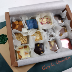 Bombones con toppings - Clara C Chocolates