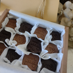 Chocolates Personalizados con sellos en internet