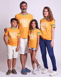 Camiseta BRASIL2022 AMARELA Unissex Infantil - Firulinha - Roupa colorida  para toda família. 