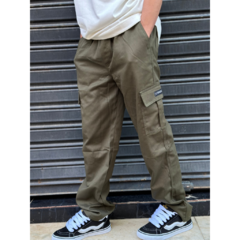 Calça cargo Stranger (verde militar)