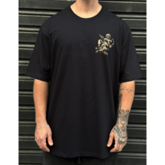 CAMISETA BLUNT HALL (BIG) - comprar online