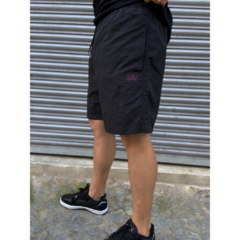 SHORTS LOGO BORDADO PLANO C