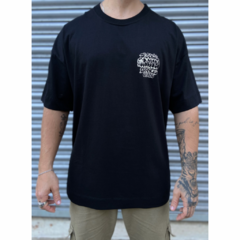 CAMISETA OVERSIZED ORANG BRAND (PRETA) - comprar online