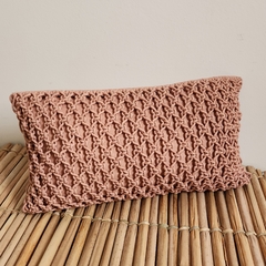 Capa de Almofada em Macrame Lara - Rosé 30x50cm - comprar online