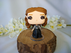 Funko Pop Feyre - Premium Edition