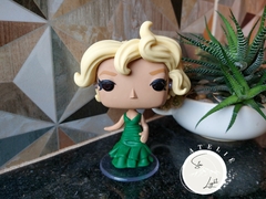 Funko Pop Evelyn Hugo