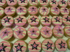 CUPCAKES ANIMAL PRINT