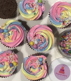 CUPCAKES SPRINKLES RAINBOW