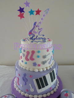 TORTA MUSICA PIANO