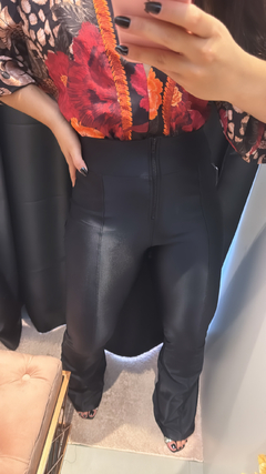 calça prada flare