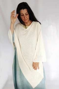 Poncho Hilado de seda natural y algodón-Color crudo- 140 x 140 cm en internet