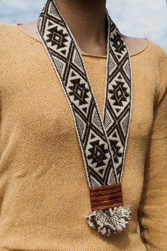 Collar UAKATA Neuquen Faja mapuche- Terminal hilo de cobre tejido en telar manual- Largo 75 cm