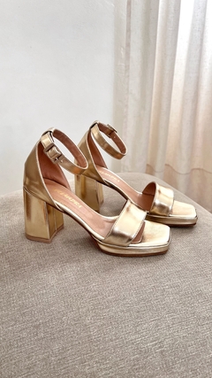 Sandalias Carola Platino - comprar online