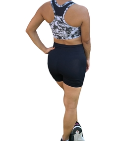 Short Total Black LYCRA® - comprar online