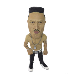 Escultura Mano Brown na internet