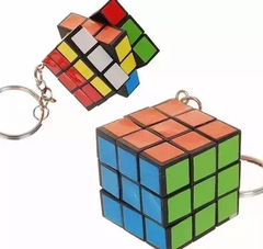 Llavero Cubo Mágico Estilo Rubik Ideal Souvenir Didáctico en internet