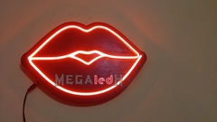 CARTEL DE NEON MODELO LABIOS ROJO