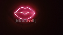 CARTEL DE NEON MODELO LABIOS ROSA