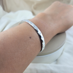 Bracelete martelado - comprar online