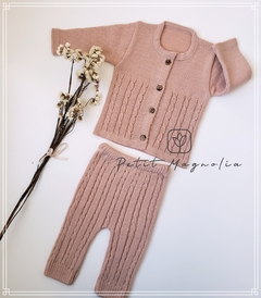 Conjunto tejido saquito + pantaloncito Rosa viejo - comprar online