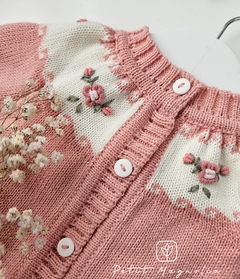 Cardigan saquito con canesú y flores bordadas a mano magnolias - tienda online