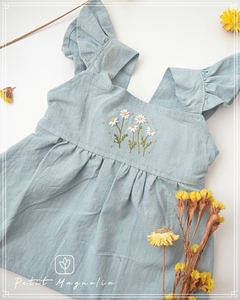 Vestido de tusor bordado artesanal Margaritas - Petit Magnolia bebés