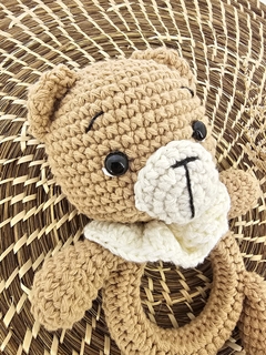 Sonajero tejido a crochet amigurumi Osito voladito natural - comprar online