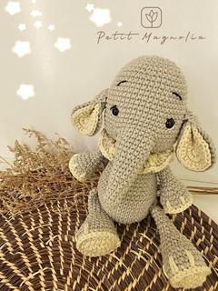 Muñeco de apego amigurumi crochet Elefante 23cm