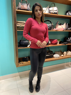 Blusa Lazinha Lisa Gola V (rosa escuro) - comprar online