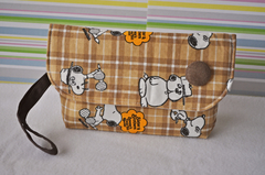 Bolsinha de mão Snoopy *tecido importdo*