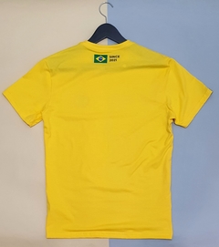 Camiseta Masculina Amarela Básica Em Alto Relevo Leão Since 2021 Brasil