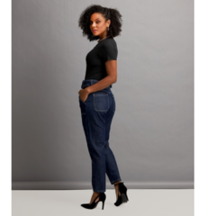 Calça Jeans Mom Bolso Passante Feminina Byunna - comprar online