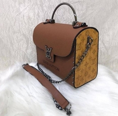 Bolsa Sintética Bau - Louis Vuitton - Caramelo 