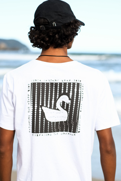 CAMISETA CISNE PARTITURA - loja online