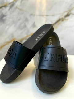 CHINELO SLIDE COM LOGO - comprar online