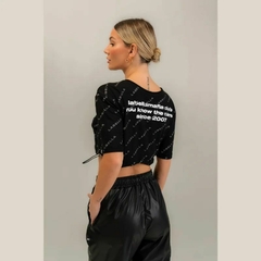 CROPPED LETREIRO LABELLAMAFIA 31479 - comprar online