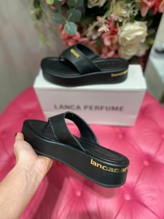 CHINELO PLATAFORMA LANÇA PERFUME - comprar online